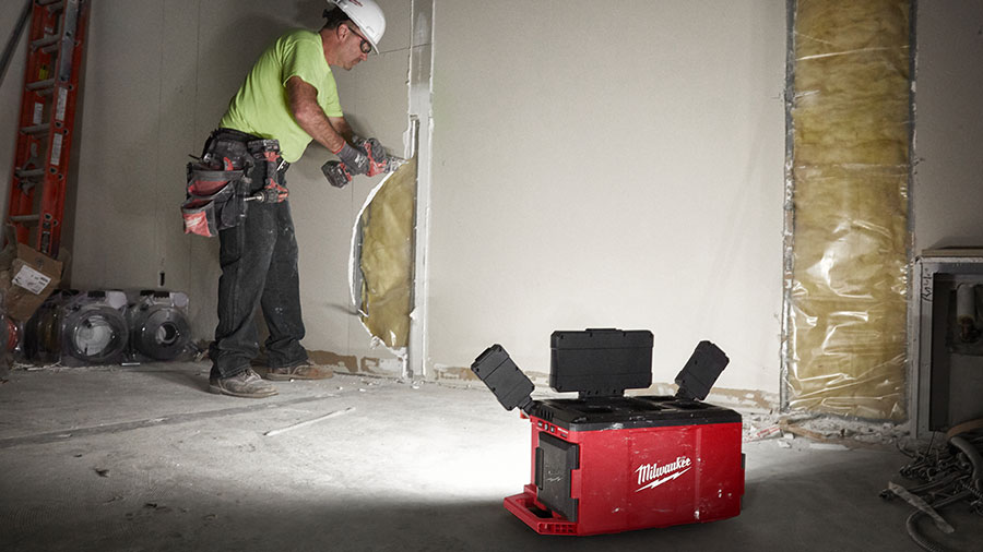 lampe PACKOUT M18 POALC Milwaukee lampe PACKOUT M18 POALC Milwaukee